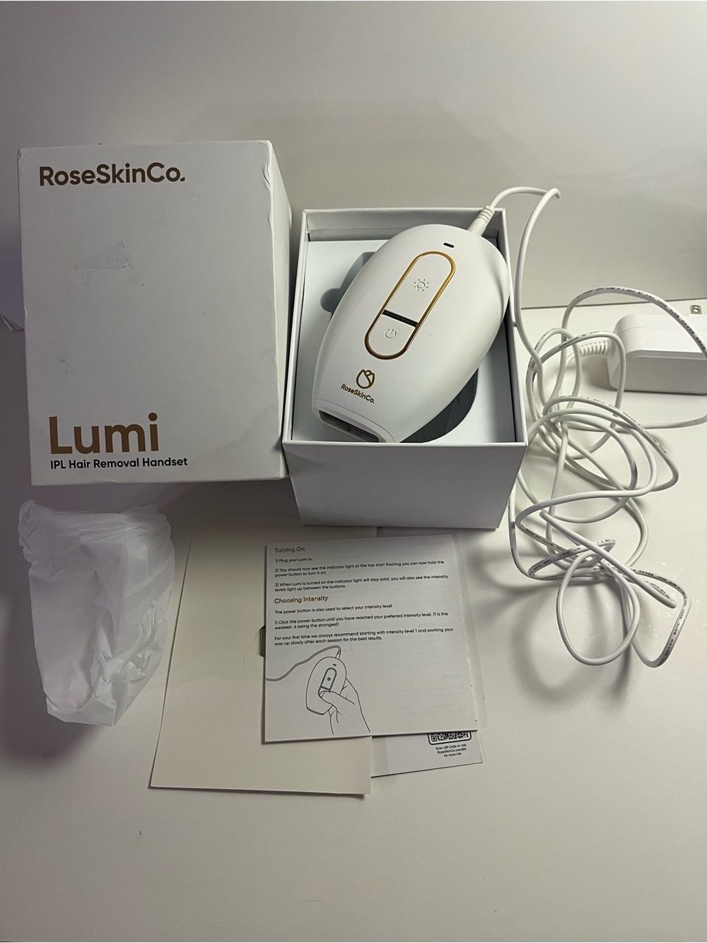 ROSE SKIN CO. Lumi IPL Hair Removal Handset ๐๐๐๐๐๐๐๐๐๐๐ - Picture 1 of 6